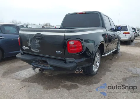 2002 Ford F-150 Lariat/Xlt из США, поврежденный, VIN 1FTRW07L22KB71362